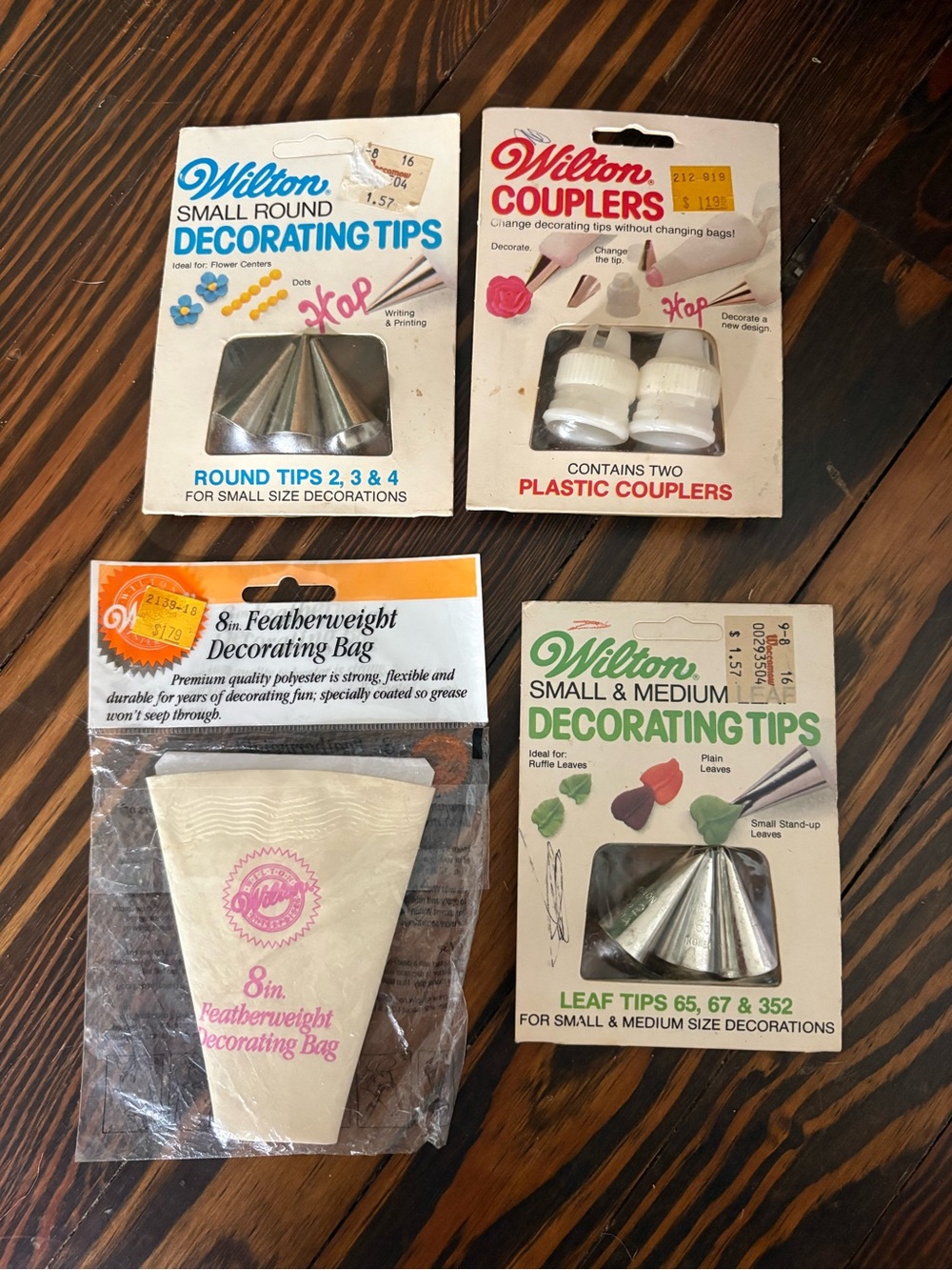 Vintage Wilton cake decorating bundle